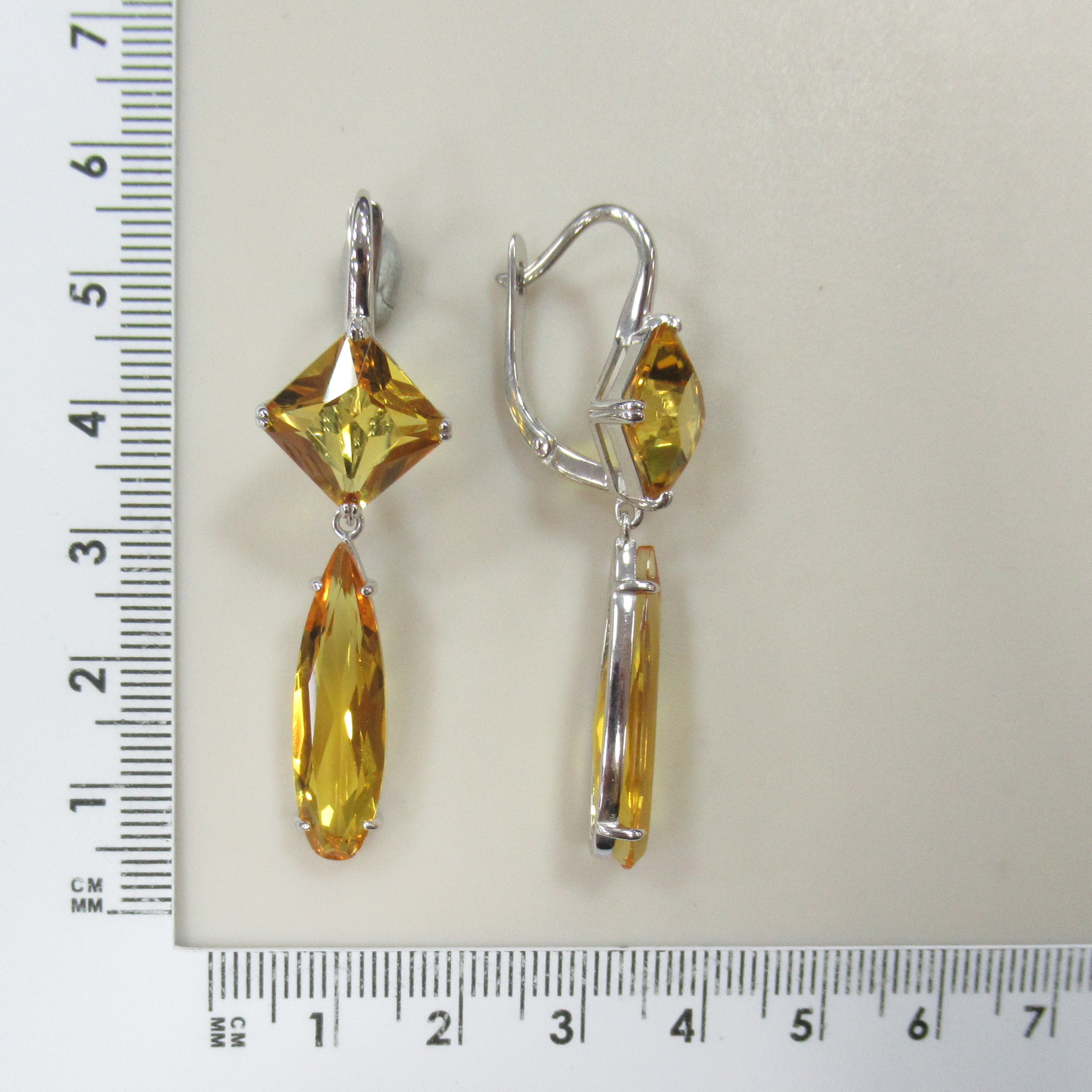Серебряные серьги с цитринами